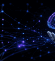 Mão robótica segurando rede neural digital representando infraestrutura para Inteligência Artificial